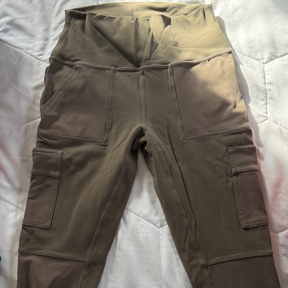 ALO Yoga Olive Cargo Leggings